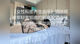 家庭网络摄像头监控偷拍 晚饭后不久夫妻在客厅贵妃躺上啪啪