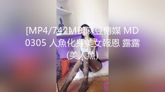 ✿猛男艹逼✿猛男抱着一个娇小妹子一顿狂艹，直接离地后入猛艹，简直太牛逼了！