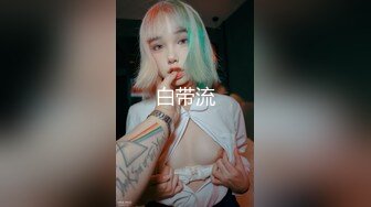 腰细翘臀清纯美少女小尺度露逼诱惑， 半脱下内裤掰开扭动，