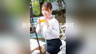 ✿优雅白富美✿深夜的温泉已经没什么人了， 把母狗按在池子边后入， 母狗湿的一塌糊涂！金色的高跟鞋已经踩到我心里了