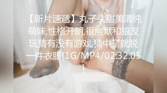 我最喜欢的日韩情侣自拍第15弹 出唱片后在街头表演的超美无名歌手与男友情色直播，附带其在街头、录影棚唱歌的视频！