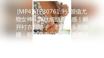 绿帽老公一旁欣赏男技师给老婆裸推,精油SPA❤️舔逼操逼都很给力等技师射完后也跟着来插一发