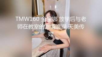 [MP4/ 919M] 乖巧的小少妇露脸让大哥在镜头前肆意玩弄，给狼友展示逼逼舔蛋蛋吸大屌