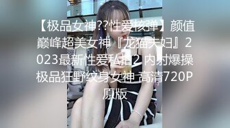 TWTP 游乐场女厕全景偷拍几个撅着屁股嘘嘘的高颜值美女 (4)