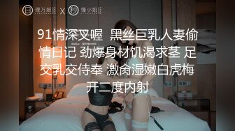 屌丝直男和漂亮女友 站着在客厅让女友舔深喉，鸡巴太大太长，女友含了好久都吞不完 最后干脆不吃了！