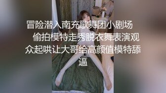 網紅少女-yoyo-定制私拍福利,雙馬尾清純眼鏡軟妹子