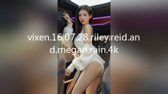 [MP4]STP29561 喷水女王【peeggy-fun】全平台唯一一个水花~喷的那么远的主播！水花喷的一米多远~牛逼 VIP0600