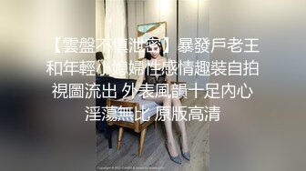 颜值很高的清纯小妹露脸被纹身大哥在酒店激情啪啪，淫声荡语口交足交大鸡巴，让大哥草的高潮迭起