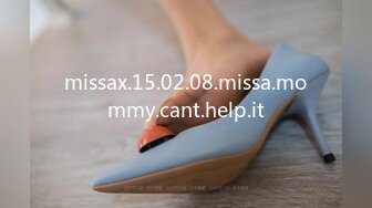 missax.15.02.08.missa.mommy.cant.help.it